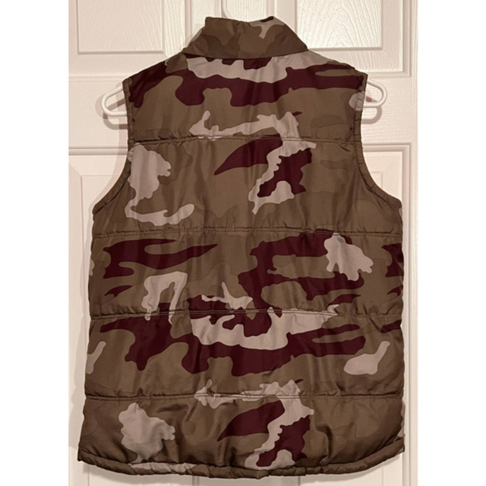 Old Navy Camo Puffer Vest Well Insulated Size M - 8‎ - Picture 2 of 5